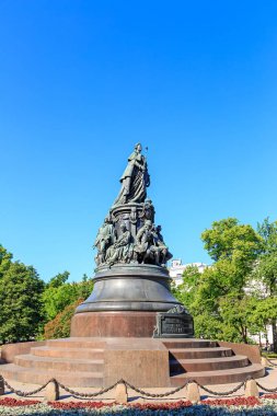 Saint-Petersburg, Rusya. Büyük Catherine Anıtı. Metin 