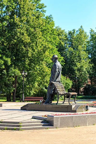 Veliky Νόβγκοροντ, Ρωσία-19 Ιουνίου 2019: μνημείο της S.V. Ραχμά — Φωτογραφία Αρχείου