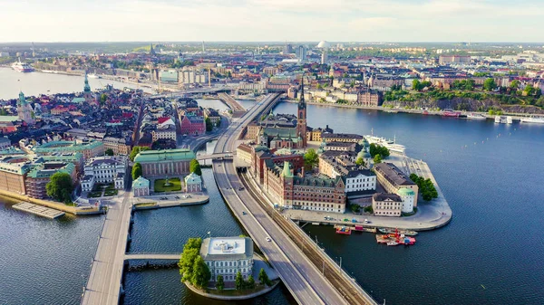 Estocolmo, Suécia. Cidade Velha - Gamla Stan. Riddarholmen. Vista aérea, a partir de drone — Fotografia de Stock