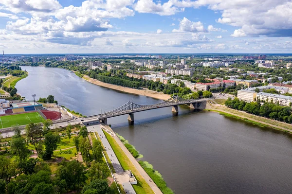 Rusko, tvere. Řeka Volga. Panorama ze vzduchu. Starovolžskij — Stock fotografie