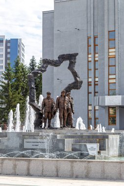 Rusya, Kemerovo - 21 Temmuz 2018: Madenci gücünü heykel