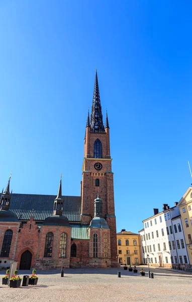 Estocolmo, Suecia. Iglesia Riddarholmen, situada en la historica —  Fotos de Stock