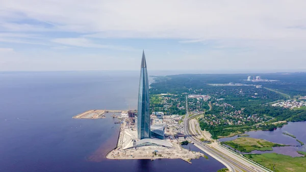 Saint-Petersburg, Rusia - 18 Juni 2019: Lakhta Center. Markas Gazprom, dari Drone — Stok Foto