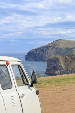 Olhun Adası'nın kuzeyinde Rus Off-road aracı, Baykal, 