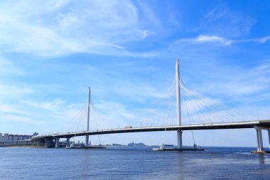 Saint-Petersburg, Rusya. Krest'te Batı Hız Çapı Köprüsü