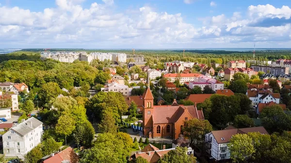 Росія, Зеленоградськ - Спасо-Преображенський собор, від Drone — стокове фото