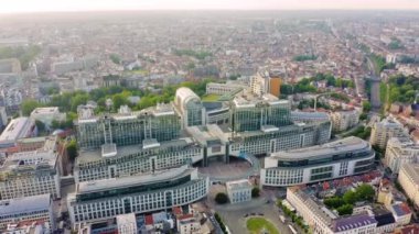 Brüksel, Belçika. Avrupa Parlamentosu binaları kompleksi. Devlet enstitüsü. 4K