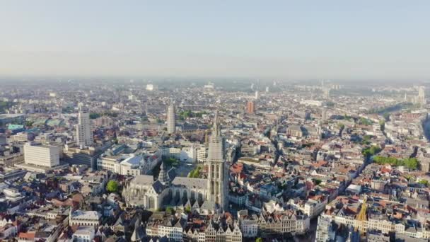 Anversa, Belgio. Cattedrale di Nostra Signora di Anversa. (Onze-Lieve-Vrouwekathedraal Anversa). 4K — Video Stock