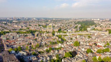 Amsterdam, Hollanda. Müze ( Rijksmuseum ). XiX yüzyılın ın binası. Şehrin çatıları üzerinde uçan, Havadan Görünümü 