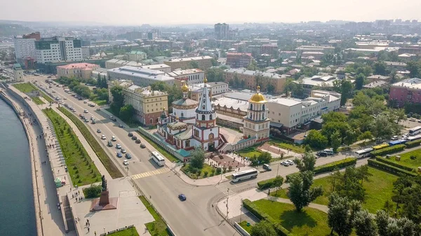 Russia, Irkutsk. Cattedrale dell'Epifania. Tempio ortodosso Tempio cattolico, Da Dron — Foto Stock