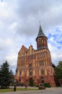 Rusya, Kaliningrad. Yağmurlu havalarda Kalinidgrad Katedrali