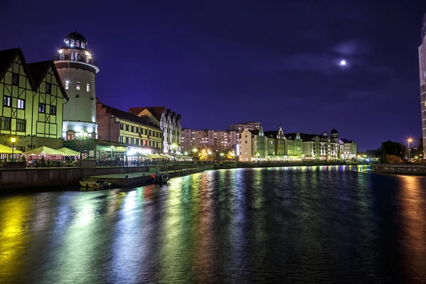 Russia, Kaliningrad - September 20, 2018: Night photography. Moo — Stock Photo, Image