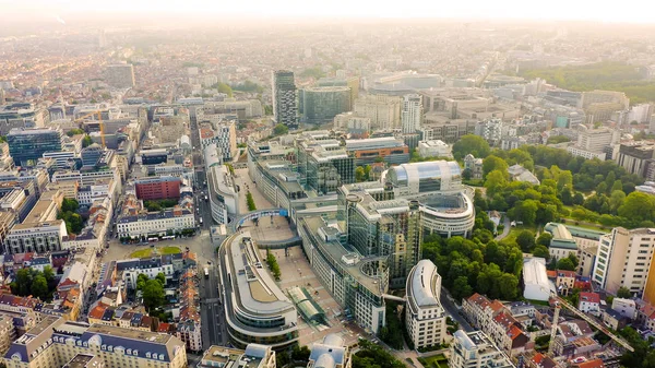Brüsszel, Belgium. Az Európai Parlament épületegyüttese. Állami intézmény, légi nézet — Stock Fotó