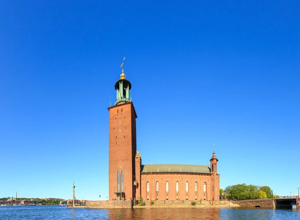 Stockholm, Suède. Embankment et Hôtel de Ville — Photo