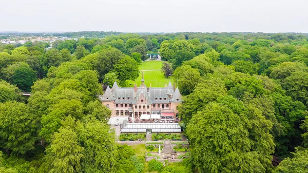 Suécia. Castelo nas margens do estreito de Oresund. Sofieru, de Drone — Fotografia de Stock