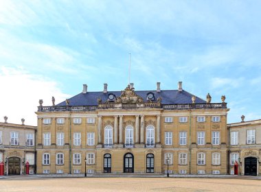 Kopenhag, Danimarka. Kraliyet Sarayı Amalienborg bir mimar.