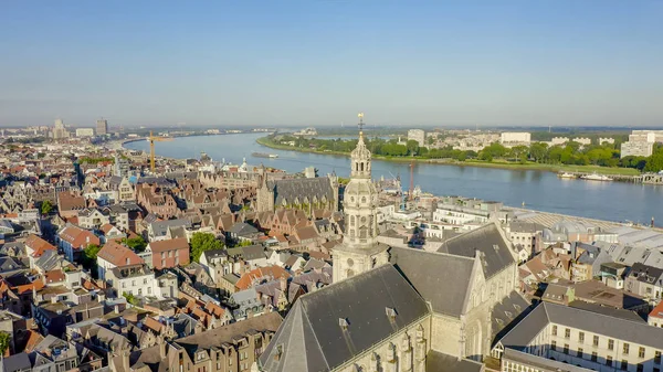 Antuérpia, Bélgica. Catedral de São Paulo (Sint-Pauluskerk), Vista aérea — Fotografia de Stock