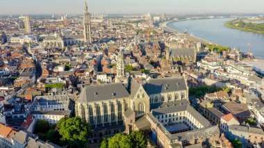 Antwerp, Belçika. St. Paul Katedrali (Sint-Pauluskerk), Havadan Görünüm 