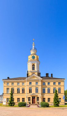 Hamina, Finlandiya - 20 Haziran 2019: Hamina Belediye Binası. Haminan ra