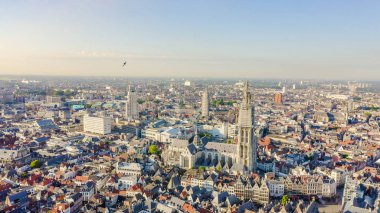 Antwerp, Belçika. Antwerp Leydisi Katedrali. (Onze-Lieve-Vrouwekathedraal Antwerpen), Havadan Görünüm 