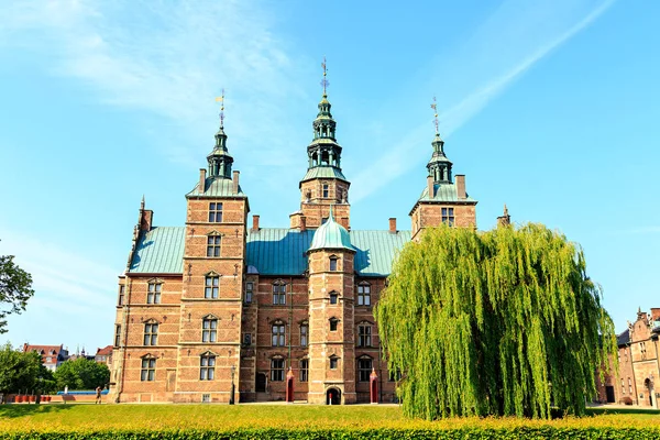 Копенгаген, Дания. Замок Русенборг. Дворец эпохи — стоковое фото