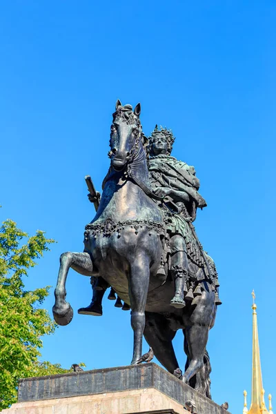 Saint-petersburg, russland. Denkmal für Peter den Großen on peter t — Stockfoto
