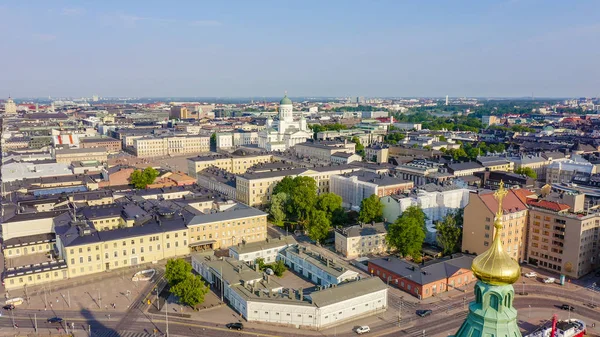 Helsínquia, Finlândia. Vista aérea do centro da cidade. Catedral da Assunção, De Drone — Fotografia de Stock