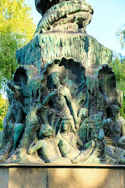瑞典斯德哥尔摩喷泉由J.P.莫林，于1866年在库开放 — 图库照片