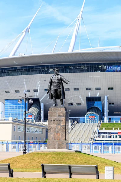 Sint-Petersburg, Rusland-19 juni 2019: monument S.M. Kirov. G — Stockfoto