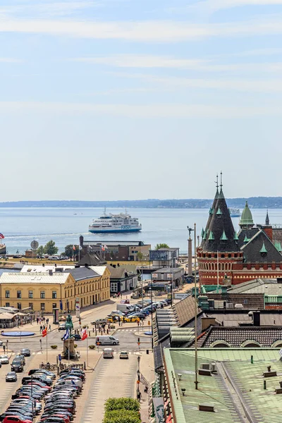 Helsingborg, Suède - 25 juin 2019 : Vue de l'hôtel de ville et du — Photo