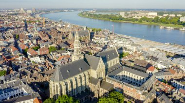 Antwerp, Belçika. St. Paul Katedrali (Sint-Pauluskerk), Havadan Görünüm 