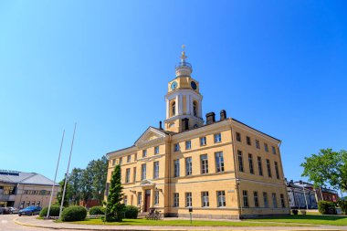 Hamina, Finlandiya - 20 Haziran 2019: Hamina Belediye Binası. Haminan ra