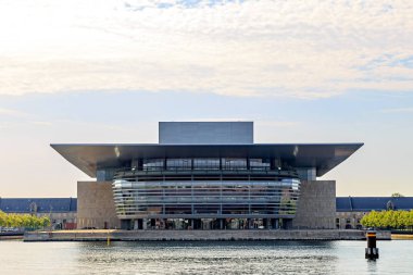 Kopenhag, Danimarka - 26 Haziran 2019: Kopenhag Opera Binası 