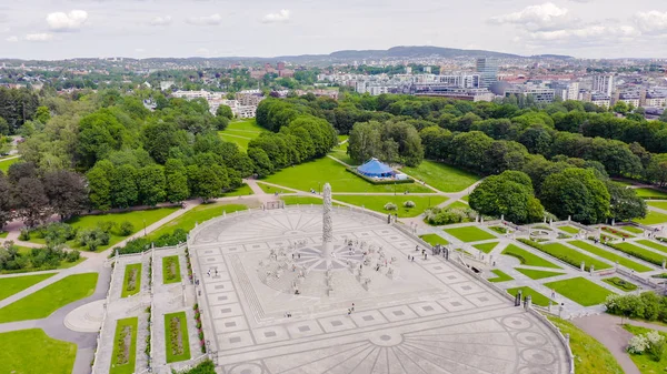 Oslo, Norwegia. Parku rzeźbiarskie Vigeland. Vigelanda. Park Frogner, z Drone — Zdjęcie stockowe