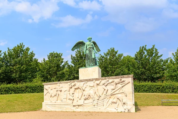 Kopenhagen, Denemarken. Het Maritiem Monument gelegen bij Langelinie — Stockfoto