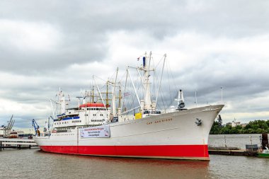 Hamburg, Almanya - 27 Haziran 2019: Kaptan San Diego - Müze Gemisi