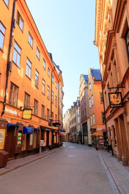Stockholm, İsveç - 23 Haziran 2019: Eski şehrin sokakları. Stoc