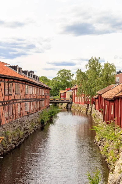 Vasteras, schweden. svartan river - svartn fließt durch die Stadt — Stockfoto