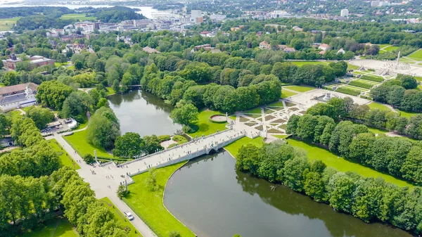 ノルウェーのオスロヴィーゲンランド彫刻公園ヴィジェランドスパーケンフロッグナー公園, ドローンから — ストック写真