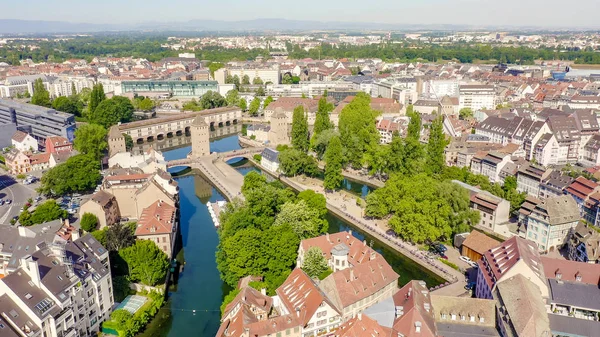 Straßburg, Frankreich. Viertel petite france, Vauban Damm, Luftaufnahme — Stockfoto