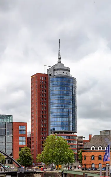 Hamburgo, Alemania - 27 de junio de 2019: Taylor Wessing Rascacielos — Foto de Stock