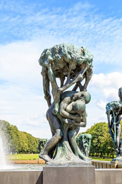Oslo, Norveç - 24 Haziran 2019: Vigelandspa'yı süsleyen rakamlar