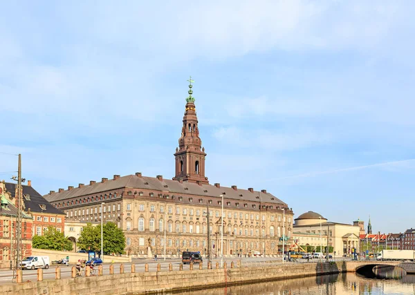 Copenhagen, Denmark. Christiansborg (Dat. Christiansborg Slot) - — Stock Photo, Image