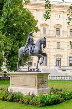 Viyana, Avusturya. I. Francis 'in heykeli. Avusturya İmparatoru I. Francis tarafından kurulmuş. Her zaman en iyi ve en büyük büyükbabasının anısına.