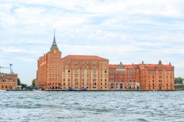 Venedik, İtalya - 17 Temmuz 2019: Hilton Molino Stucky Venice (G.Stucky Binası)