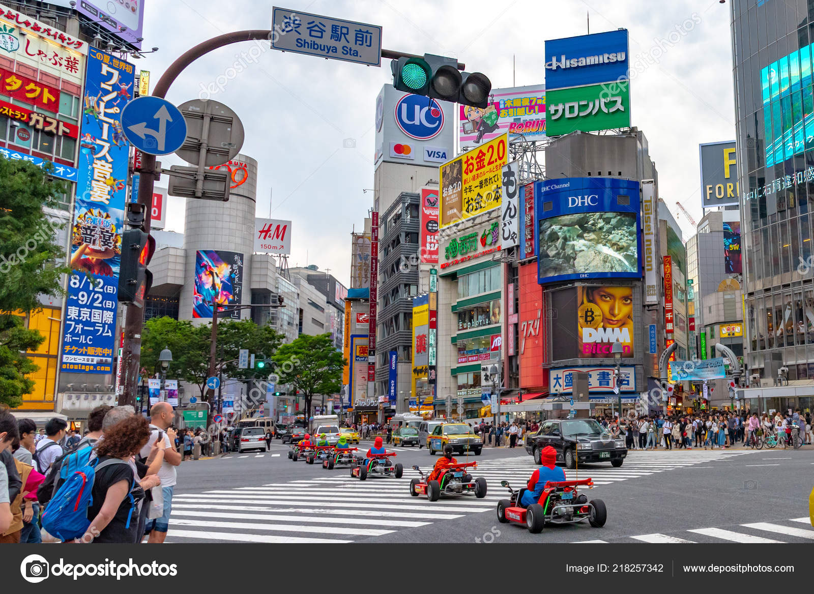 Shibuya Tokyo Japan April 19 Mario Kart Shibuya District Tokyo Stock Editorial Photo C Shawn Ccf