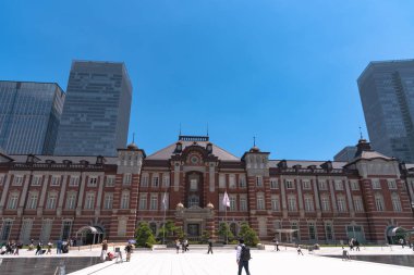 Marunouchi, Tokyo, Japonya - 20 Temmuz 2018: Görünüm Tokyo İstasyonu'nda Marunouchi iş bölgesi, Japonya.
