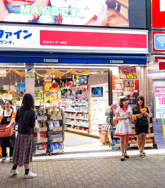 2018年10月31日 在万圣节庆祝活动期间 石布亚区令人难以置信的人群 近年来 万圣节在东京成了一个巨大的打击 — 图库照片