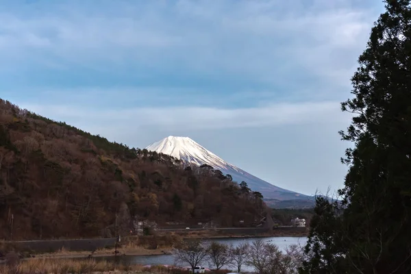 精進湖 精進湖 の富士山や富士山 世界遺産のビュー 日本富士 つの湖地域 南都留郡山梨県旅行先の風景 — ストック写真