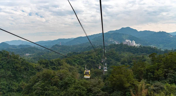 Taipei Taiwan Fevereiro 2019 Gôndola Maokong Com Montanha Redor Sistema — Fotografia de Stock